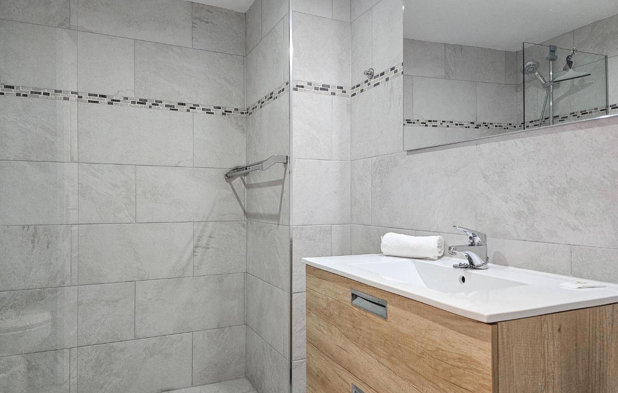 3 Bedroom Gorgeous Apartment In Calahonda Sitio de Calahonda Ngoại thất bức ảnh