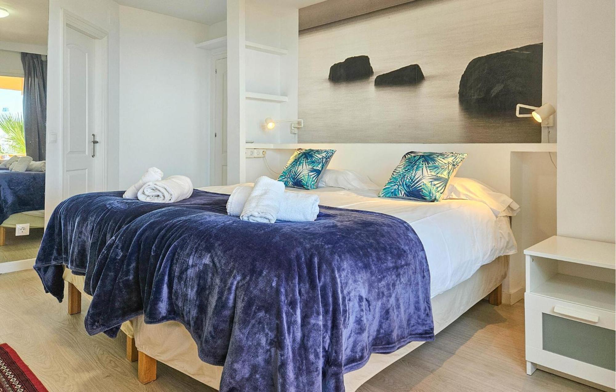 3 Bedroom Gorgeous Apartment In Calahonda Sitio de Calahonda Ngoại thất bức ảnh