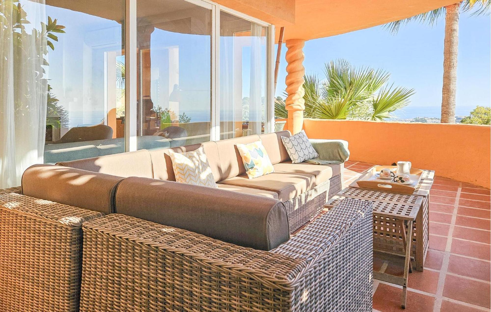 3 Bedroom Gorgeous Apartment In Calahonda Sitio de Calahonda Ngoại thất bức ảnh