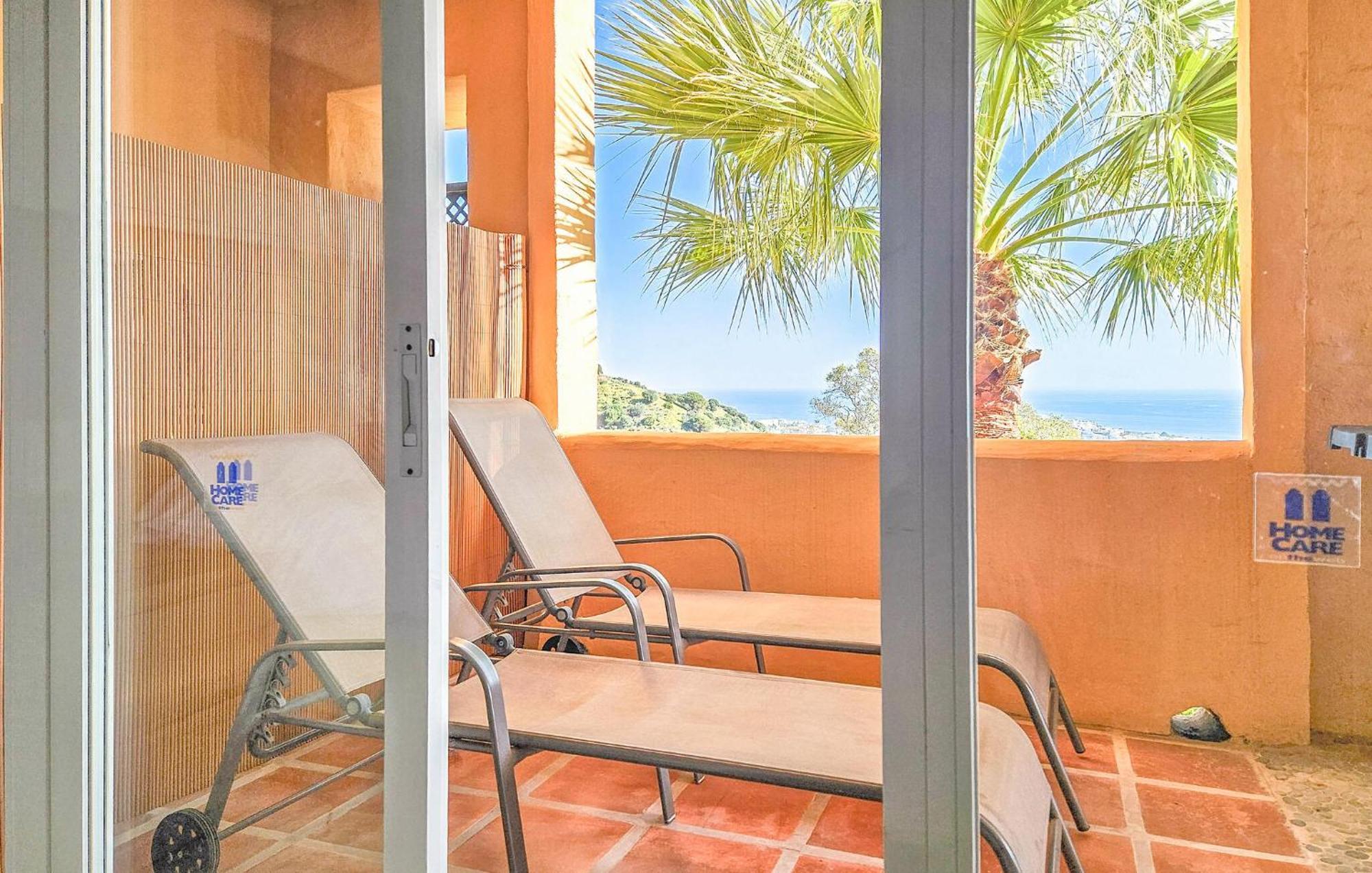 3 Bedroom Gorgeous Apartment In Calahonda Sitio de Calahonda Ngoại thất bức ảnh